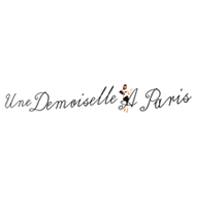 Une demoiselle à Paris